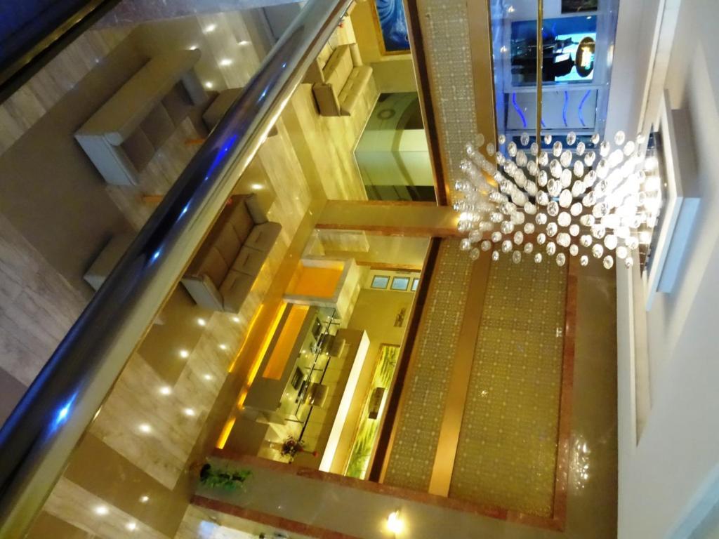 United 21 - Thane Exterior photo